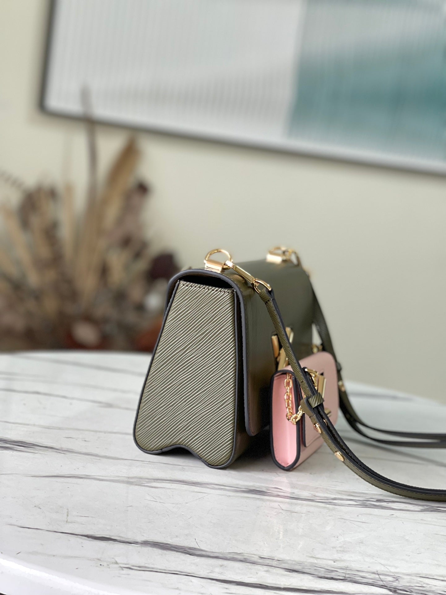 Louis Vuitton Twist Mm 23Cm Khaki