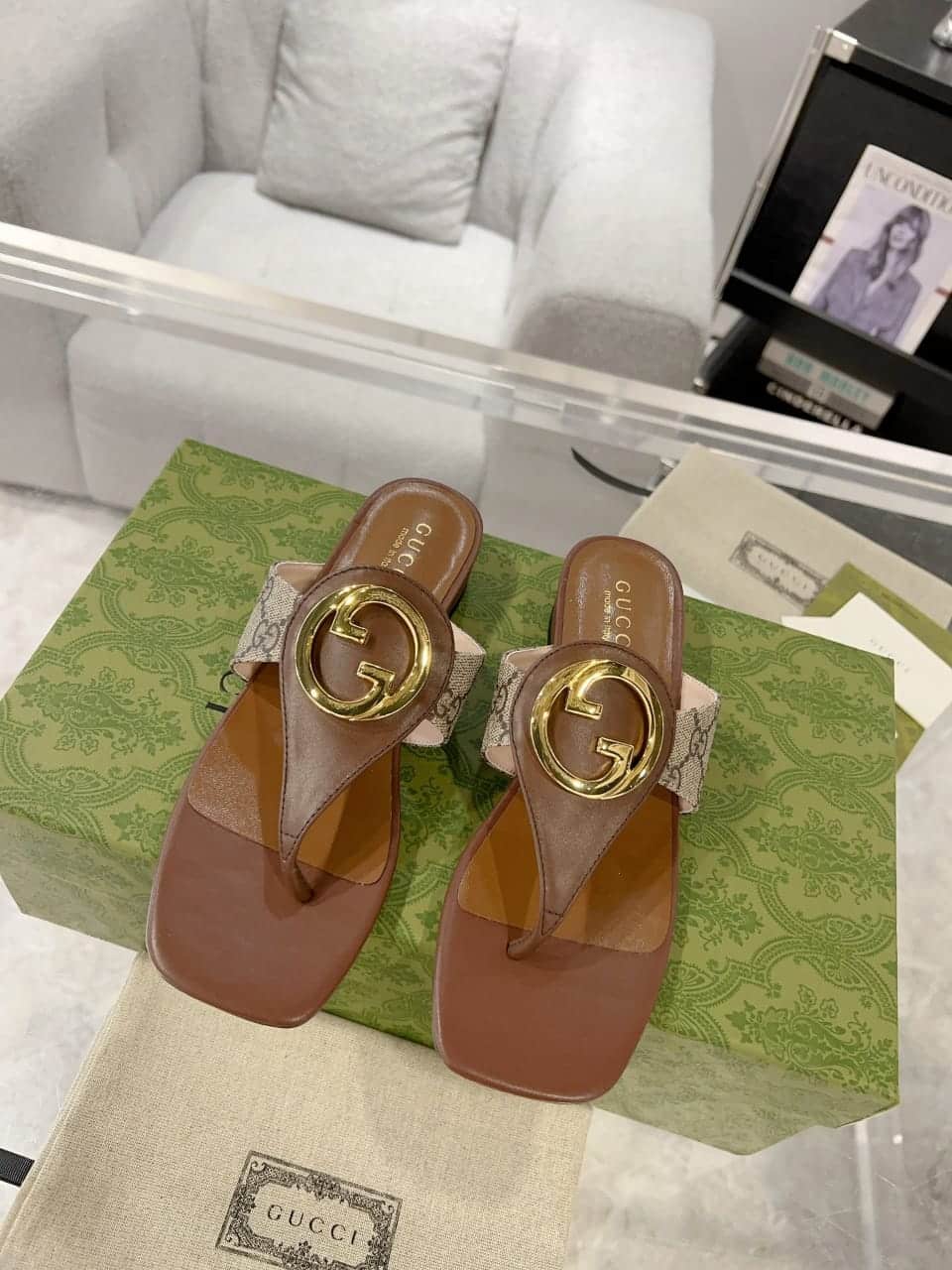 Gucci Blondie Thong Sandals Brown P00810550