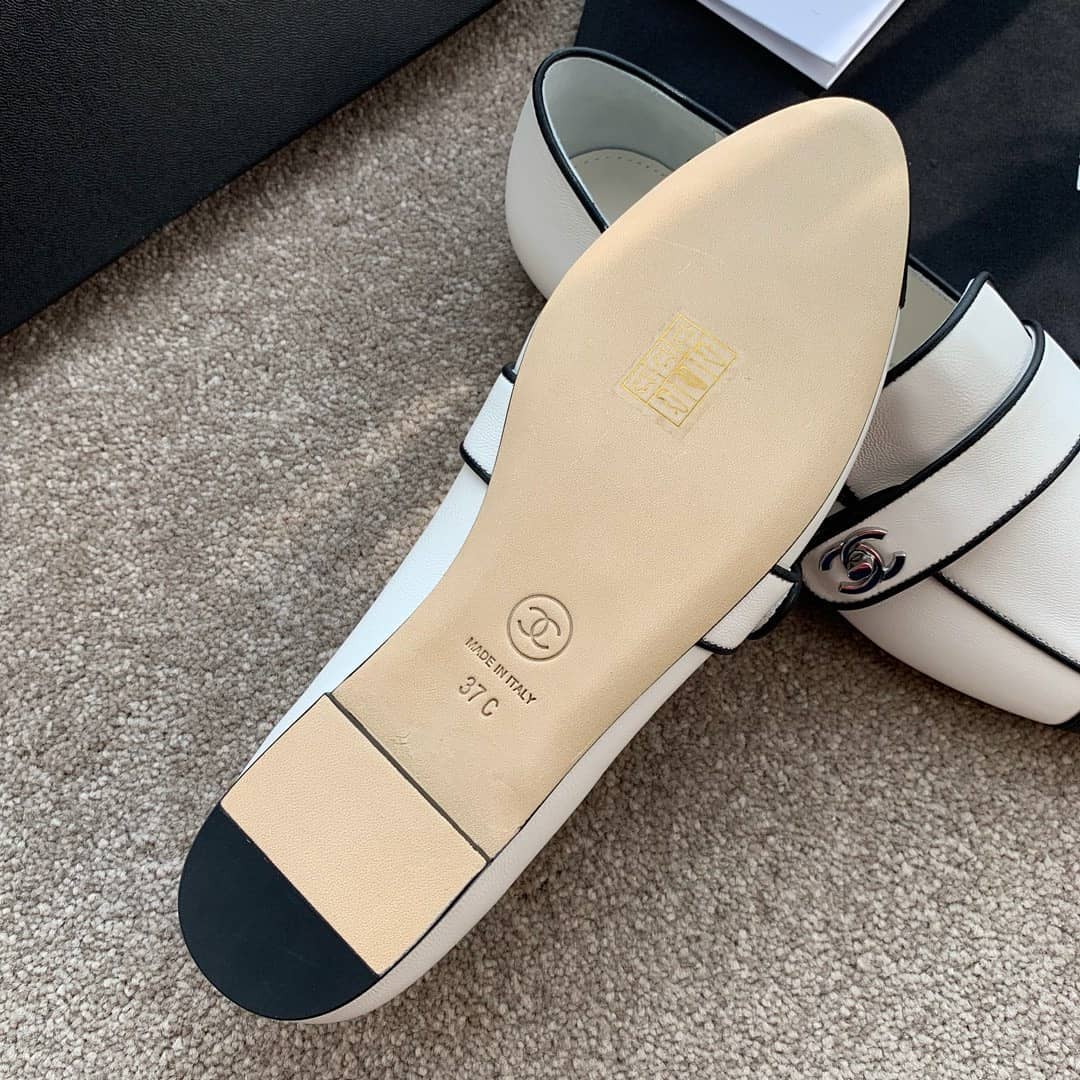 Chanel Leather Cc Cap Toe Slip On Loafers White