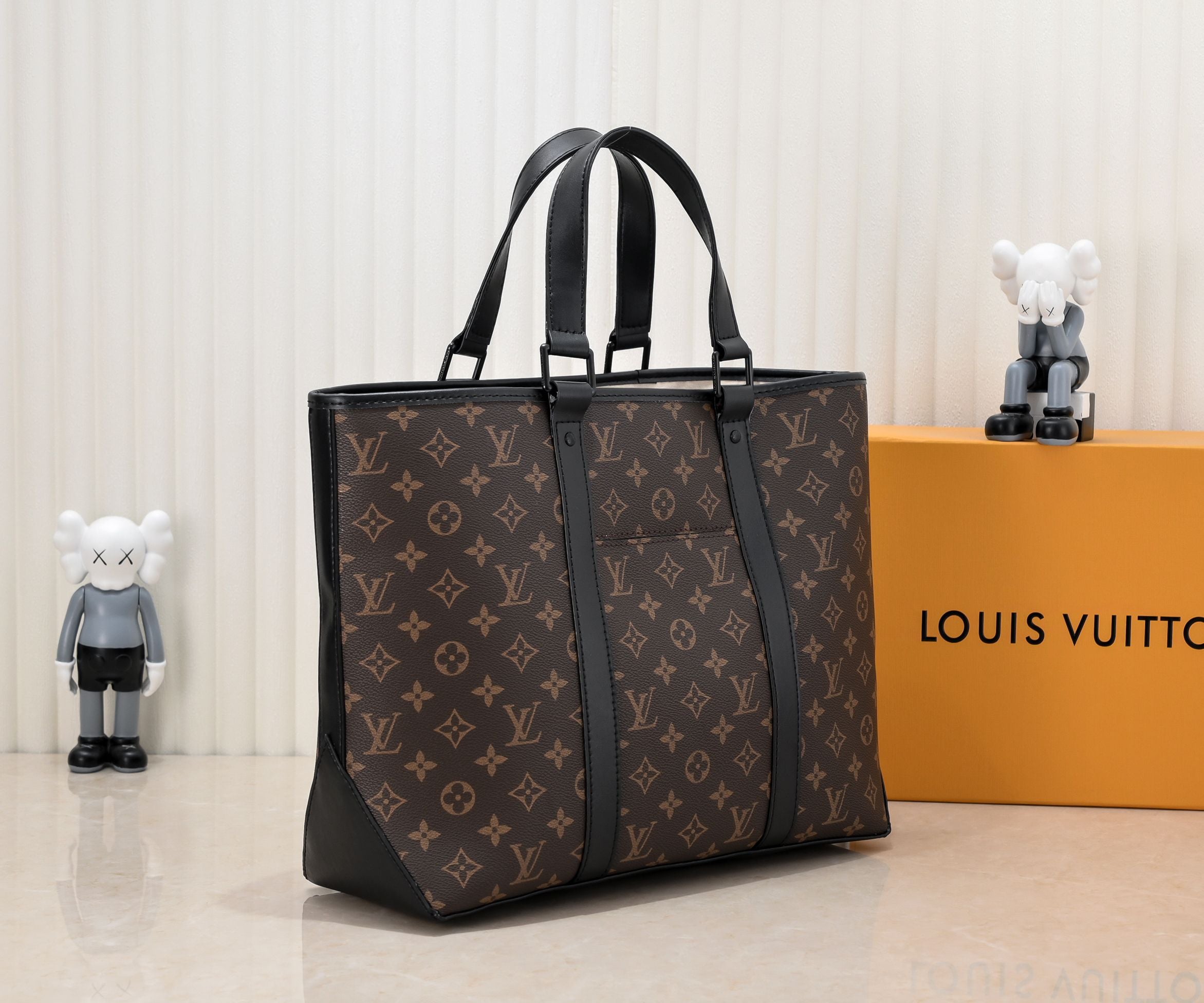 Louis Vuitton Week-End Tote