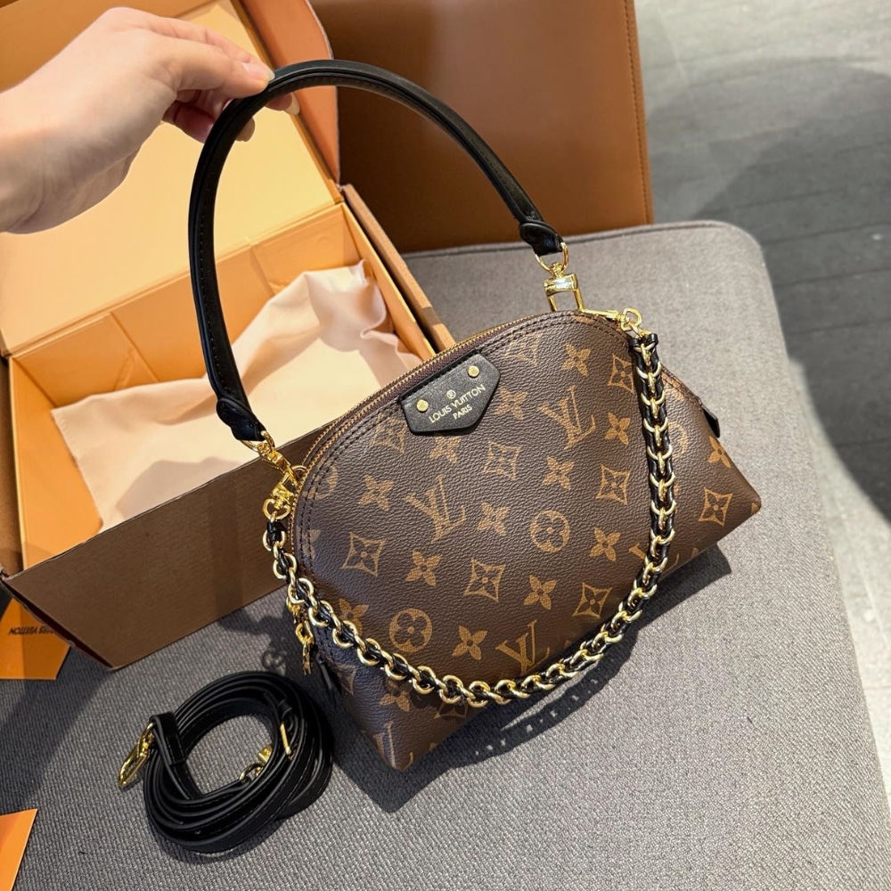 Louis Vuitton Be Alma Monogram Canvas 20Cm M12996