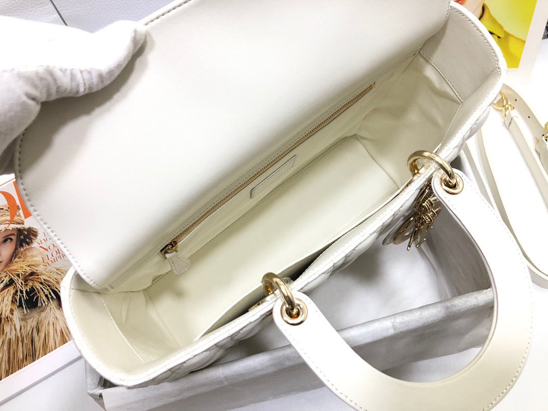 Lady Dior seven check sheepskin rattan check cow leather clamshell handbag