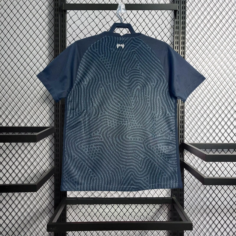 Retro 2020-21 Liverpool Black goalkeeper Football jersey Retro