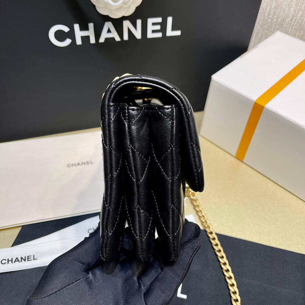 Chanel 22K Gold Pillar Adjustable Chain Flap Bag 22cm