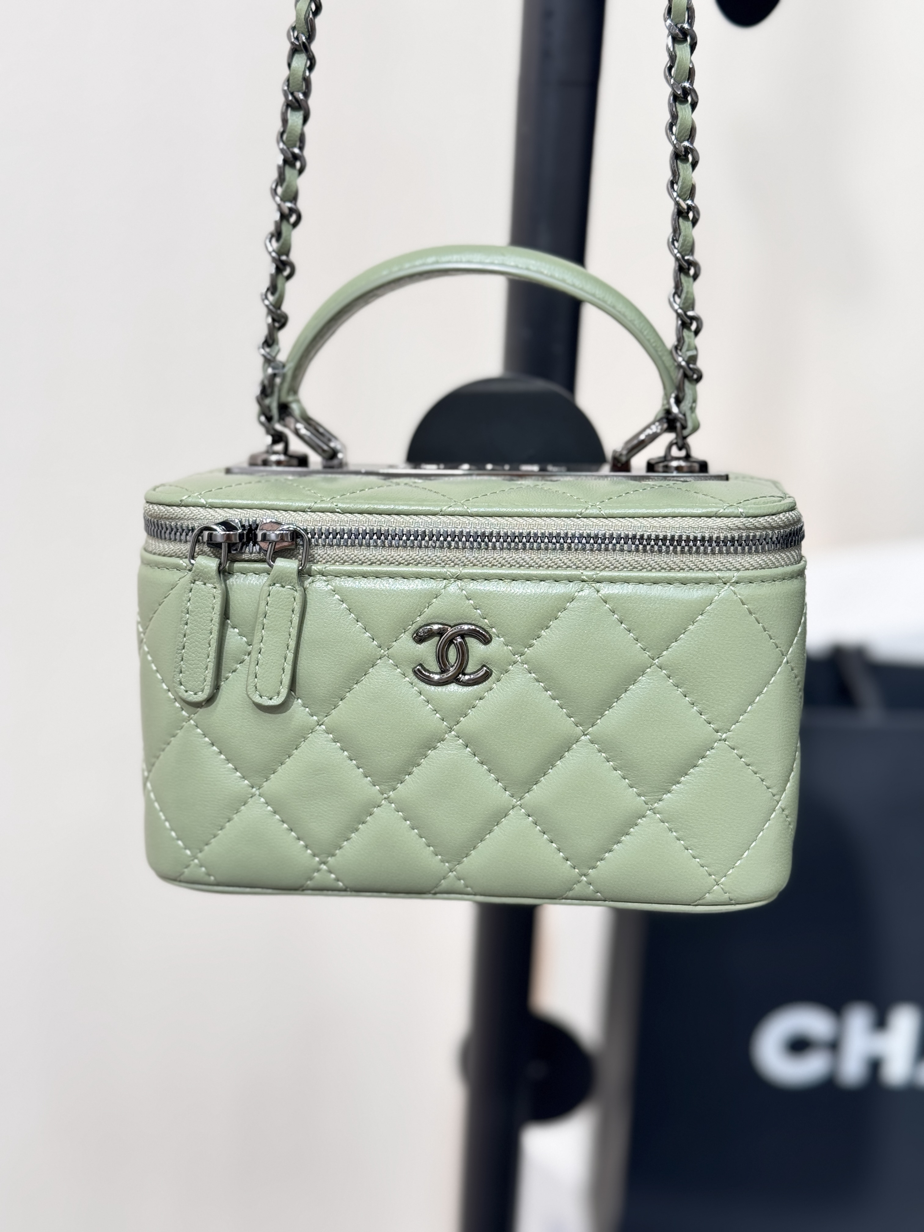 25C Matcha Green Quilted Lambskin Vanity Case with Chain Strap