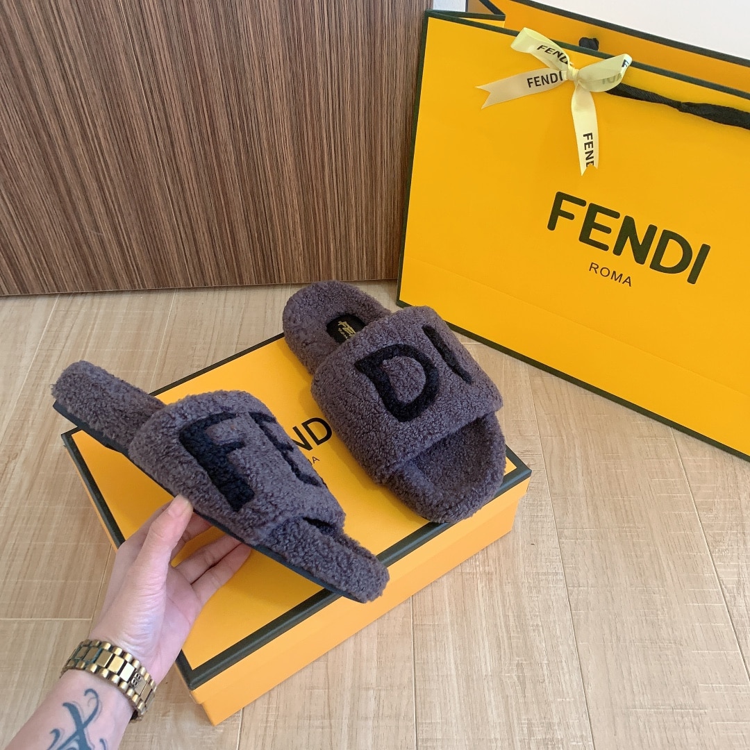 Fendi Fleece Black Text Slippers Grey