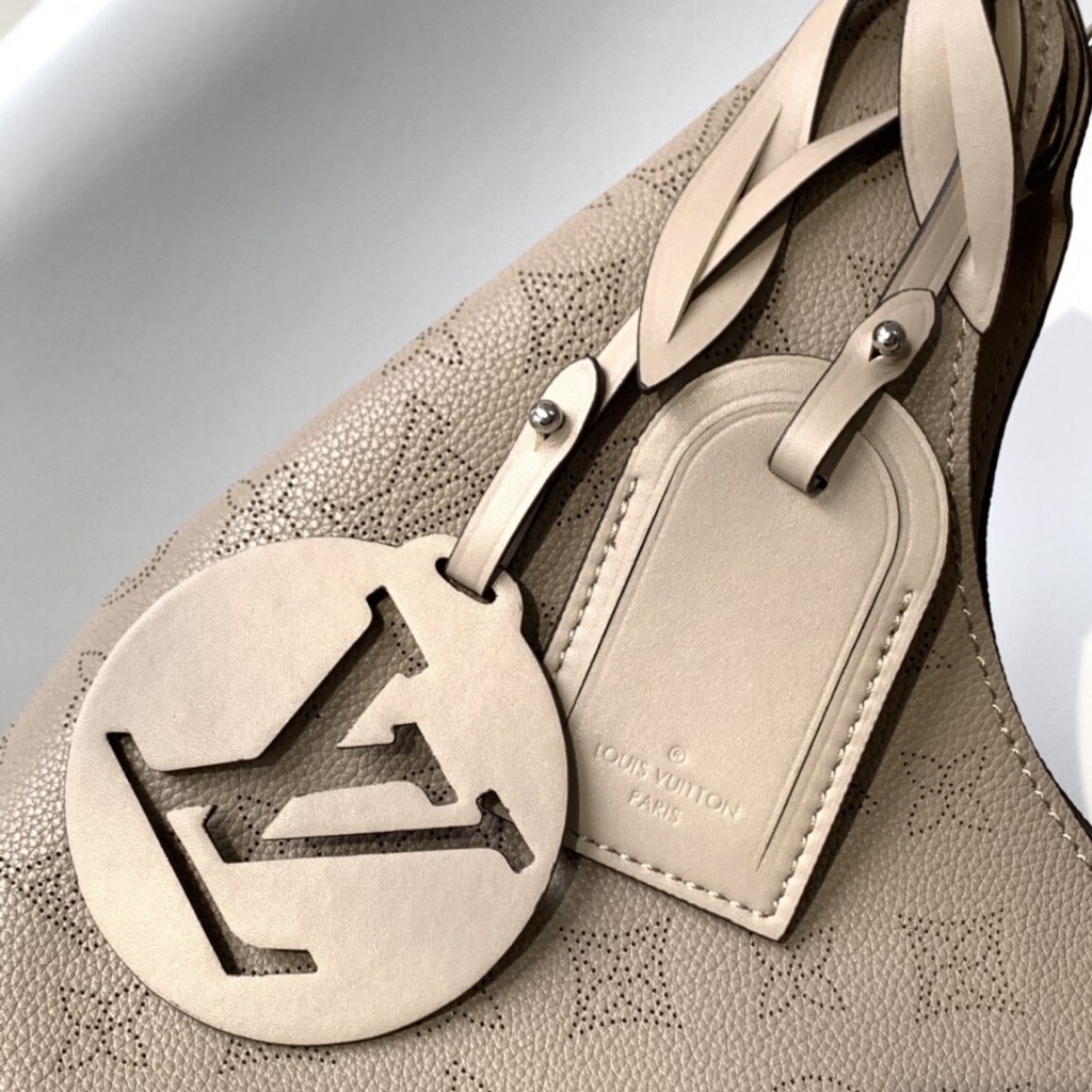 Louis Vuitton Carmel Mahina Leather Galet Grey 40cm M21775