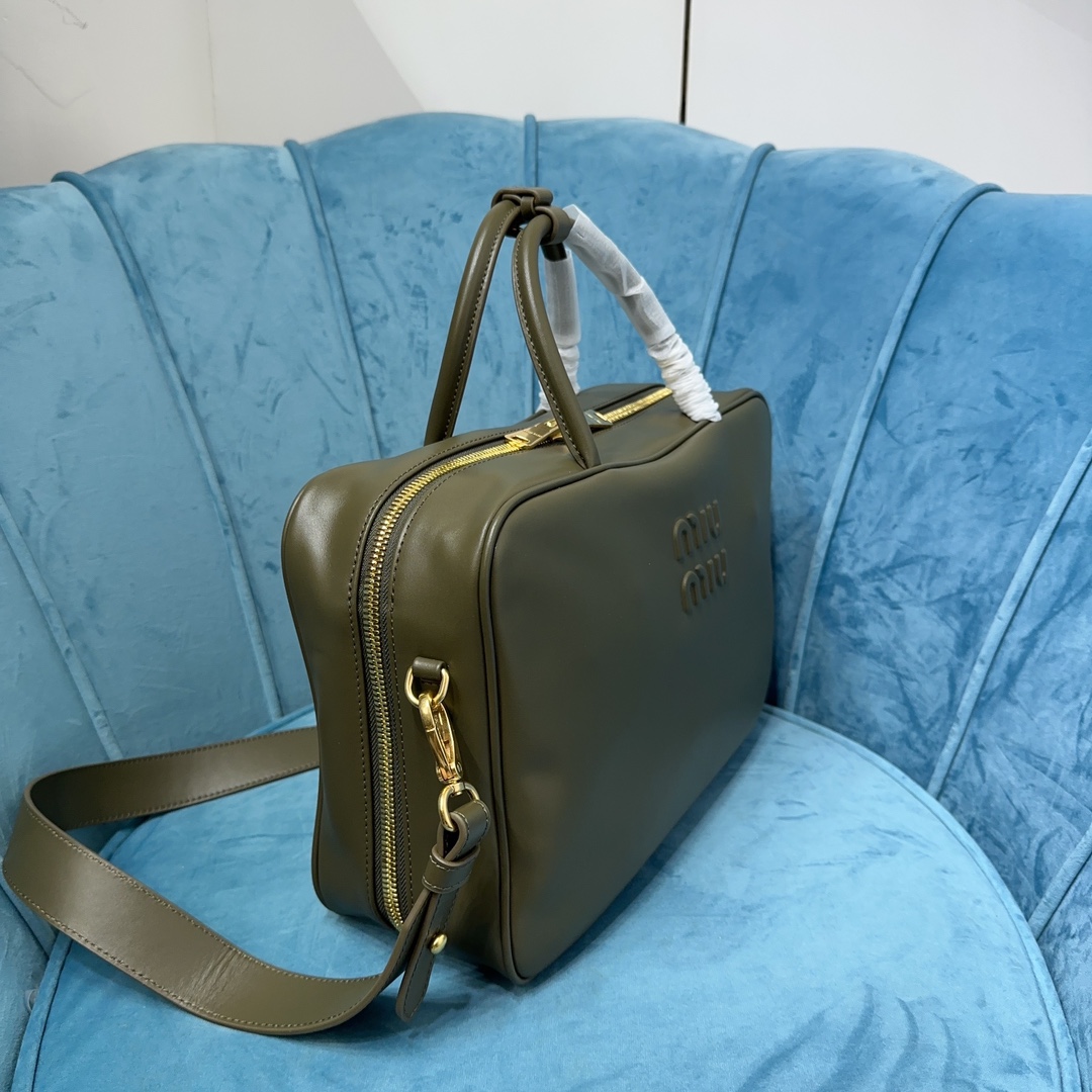 Miu Miu-Leather Beau bag-Olive green