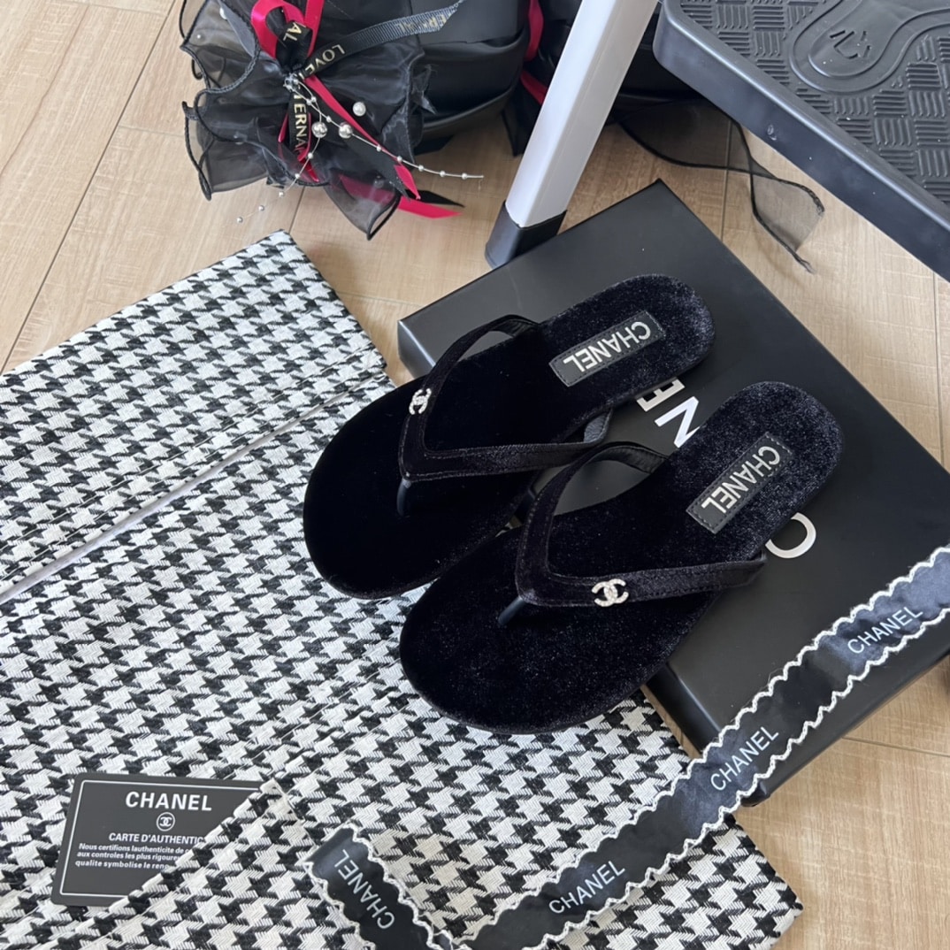Chanel Thongs Slipper Velvet In Black G45716 B16716 94305