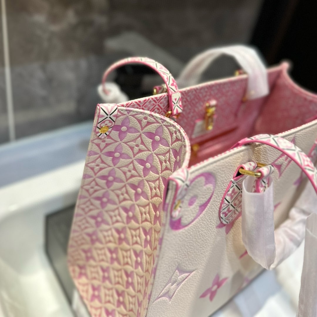 Louis Vuitton By The Pool On The Go Pm Tote Bag Pink 34Cm M22976
