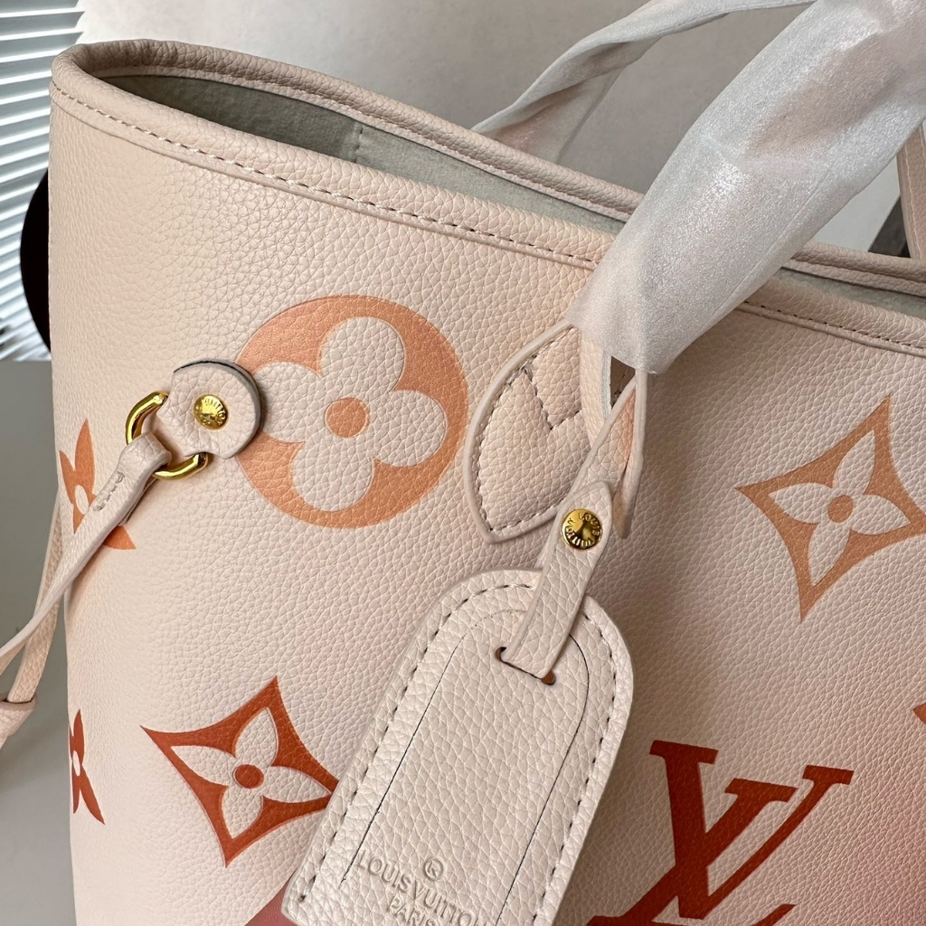 Louis Vuitton Neverfull MM Bag Beige Clair 33cm M46516