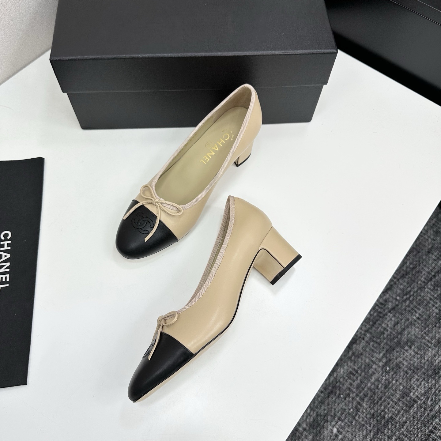 Chanel CC Cap Toe Mid Heel Pumps Beige/Black – Heel 4.5cm