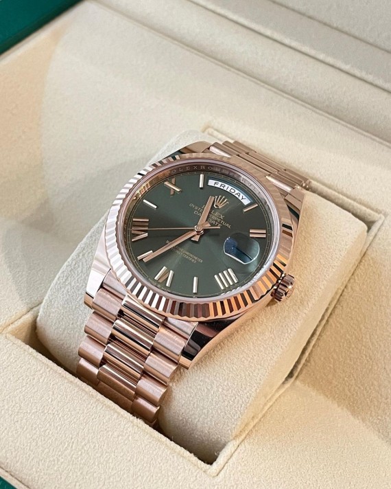 [Superclone] Rolex Day-Date 40mm Olive Green Dial President 228235