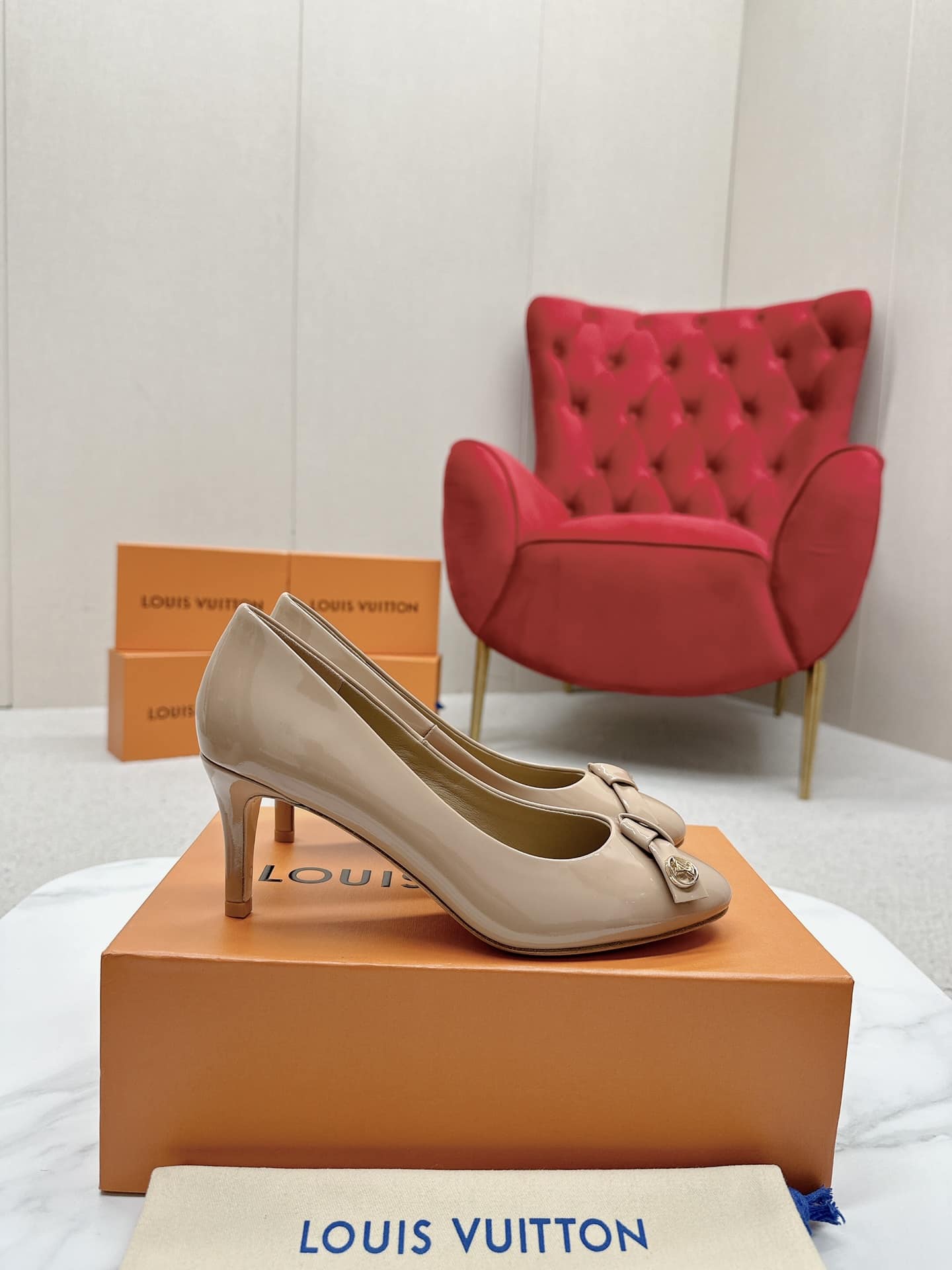 Louis Vuitton Fiancee Pumps Beige