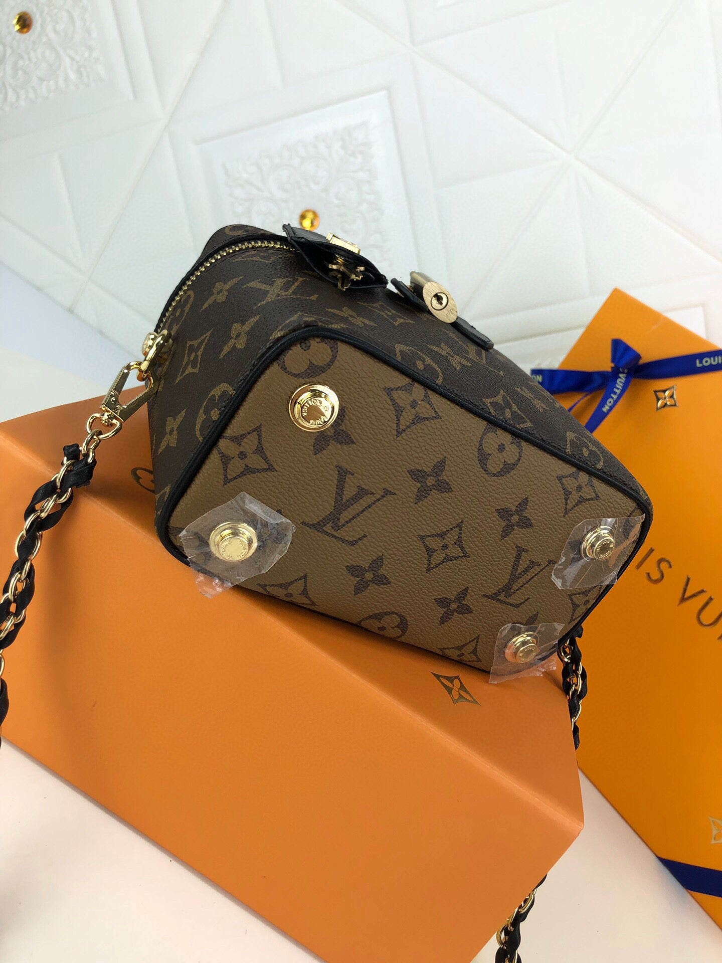 Louis Vuitton Monogram Vanity Pm M45165