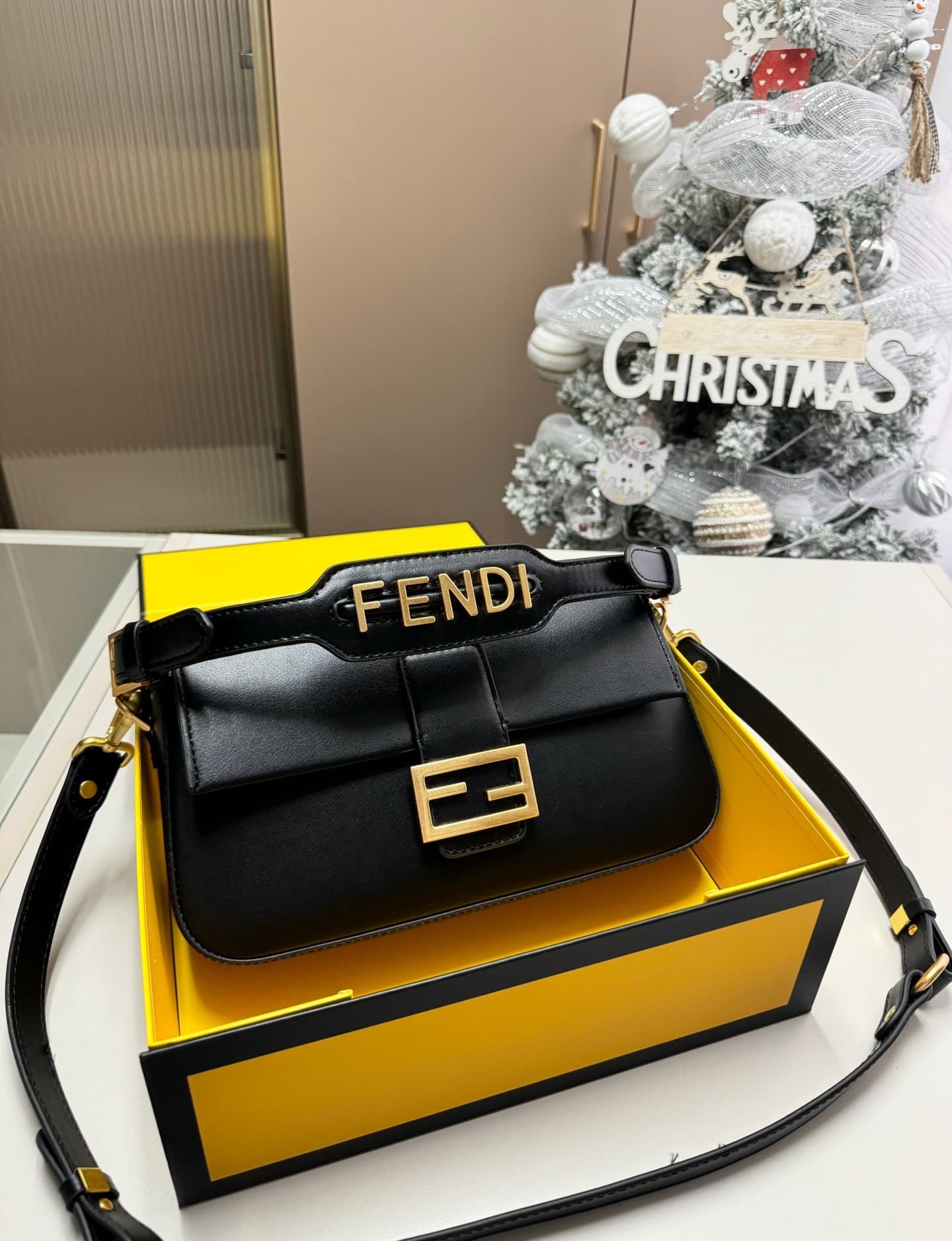 Fendi Baguette Bag Black Leather 25Cm/ 9.8 in
