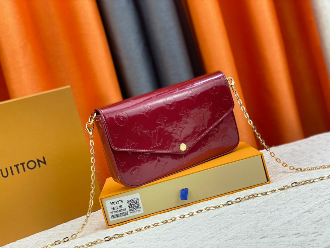Louis Vuitton Pochette F Licie Wine Red 21Cm