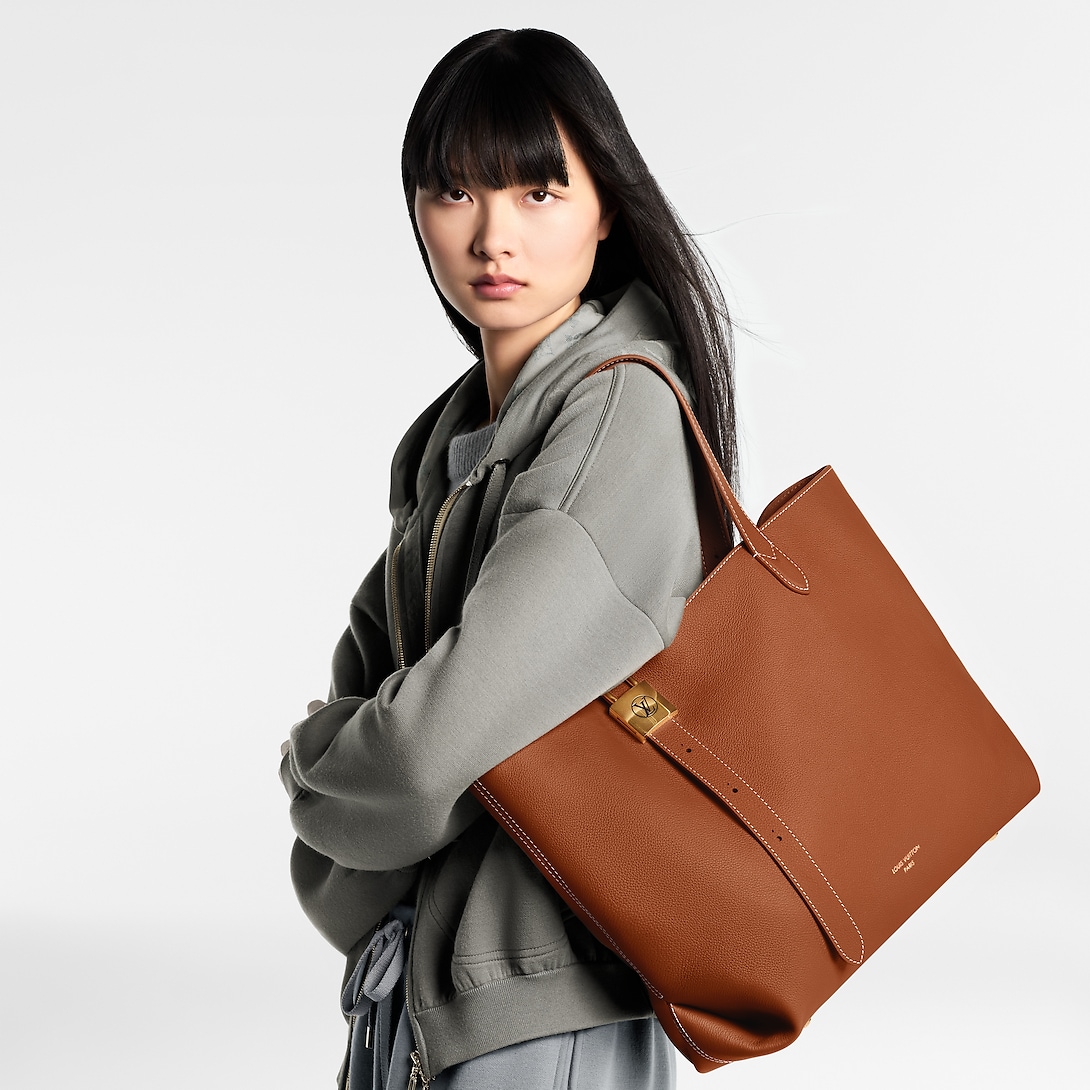 Louis Vuitton LV Low Key Cabas MM Cognac Brown M25342 47cm/ 18.5in
