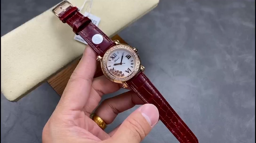 【Super Clone】Chopard Happy Sport Rose Gold Women's Quartz Watch 278475-3037