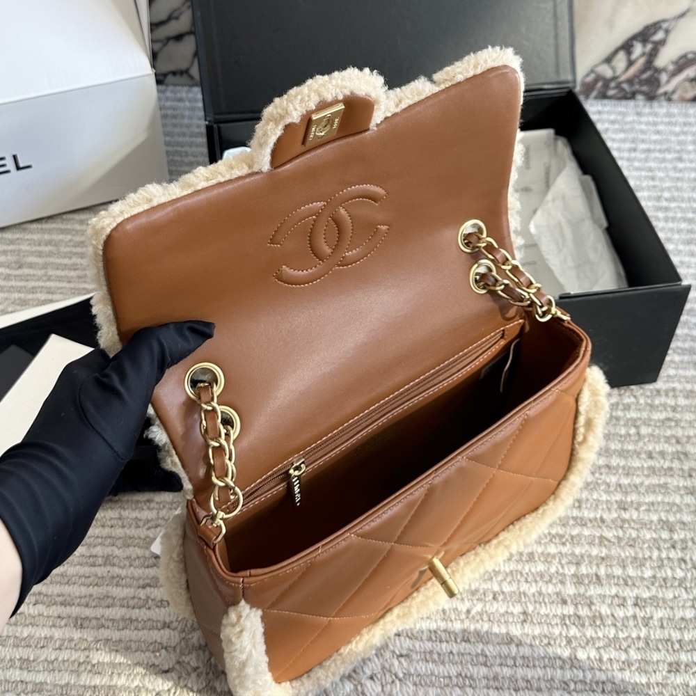 Chanel Flap Bag Shearling Beige And Brown 23Cm As5149 B18194 Nzw48
