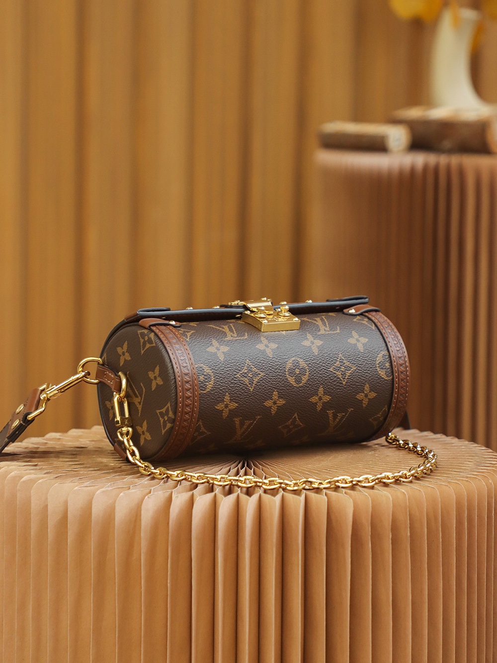 Louis Vuitton Papillon Trunk Monogram M57835