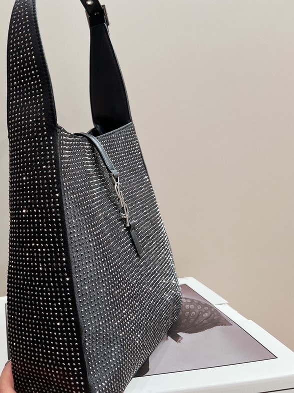 Saint Laurent Le 5 A 7 Supple Hobo Bag Black 27Cm
