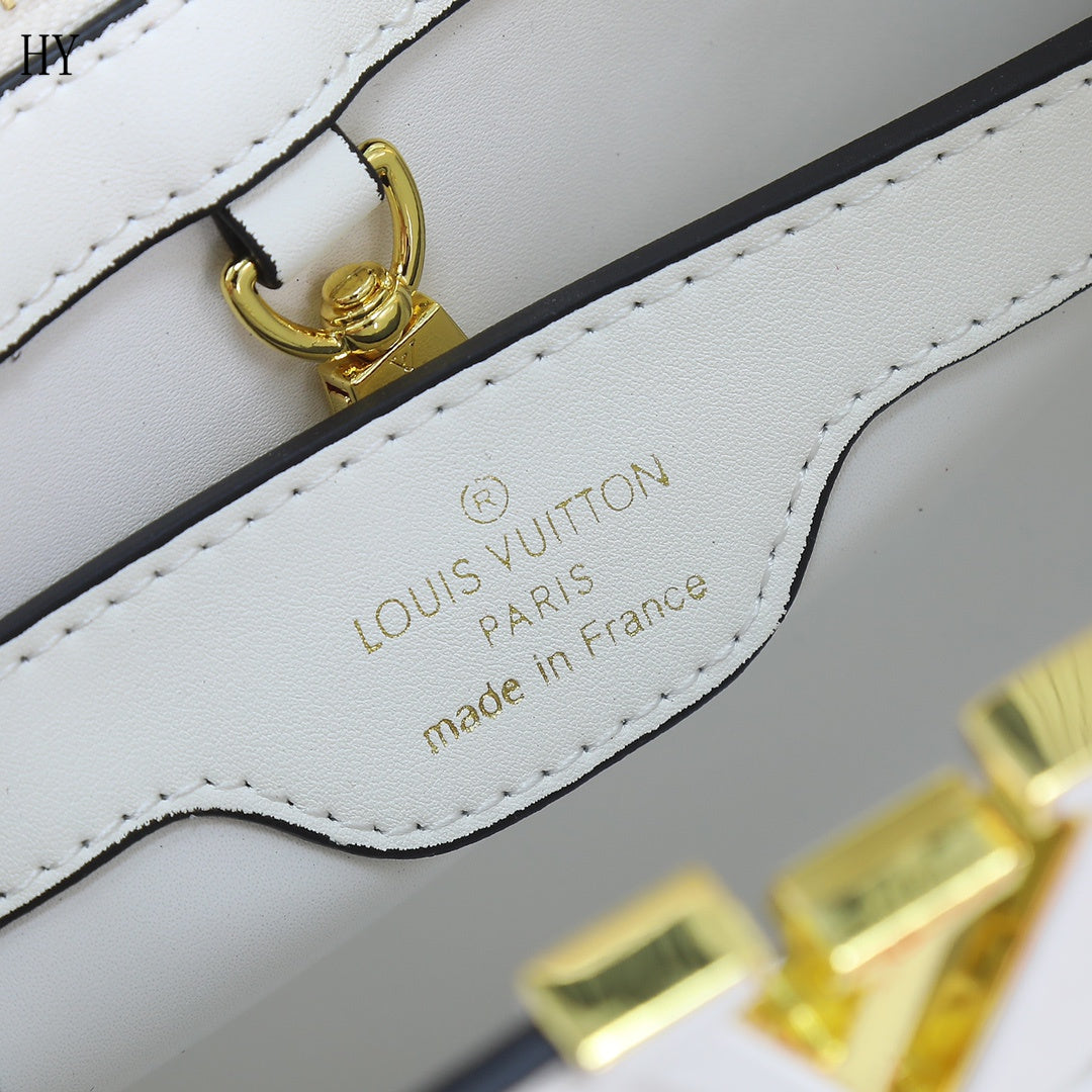 Louis Vuitton Capucines White 27Cm