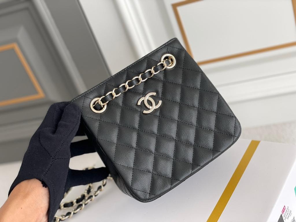 Chanel Grained Embossed Hobo Bag Black 17Cm/6.7in