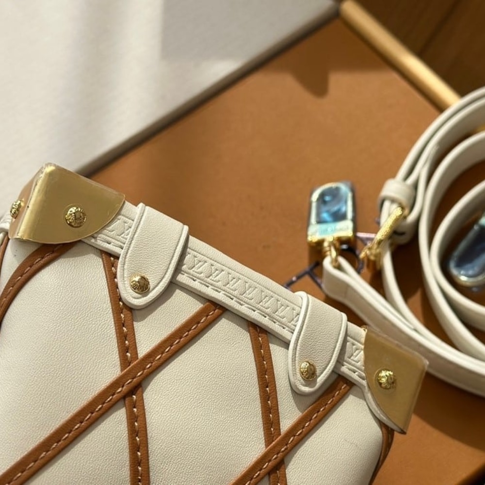 Louis Vuitton Side Trunk PM Crème Beige 19Cm M25216