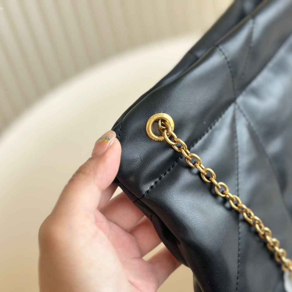 Saint Laurent Jamie 4 3 Pochon In Black 31Cm