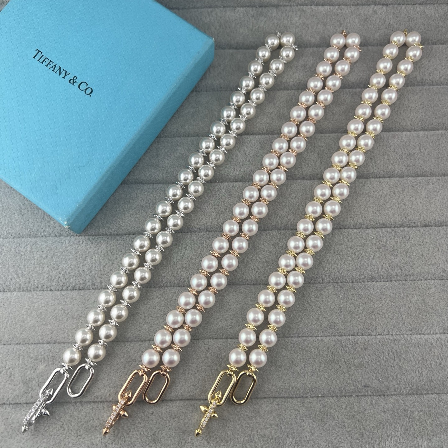 Trident Spike Link White Pearl Necklace