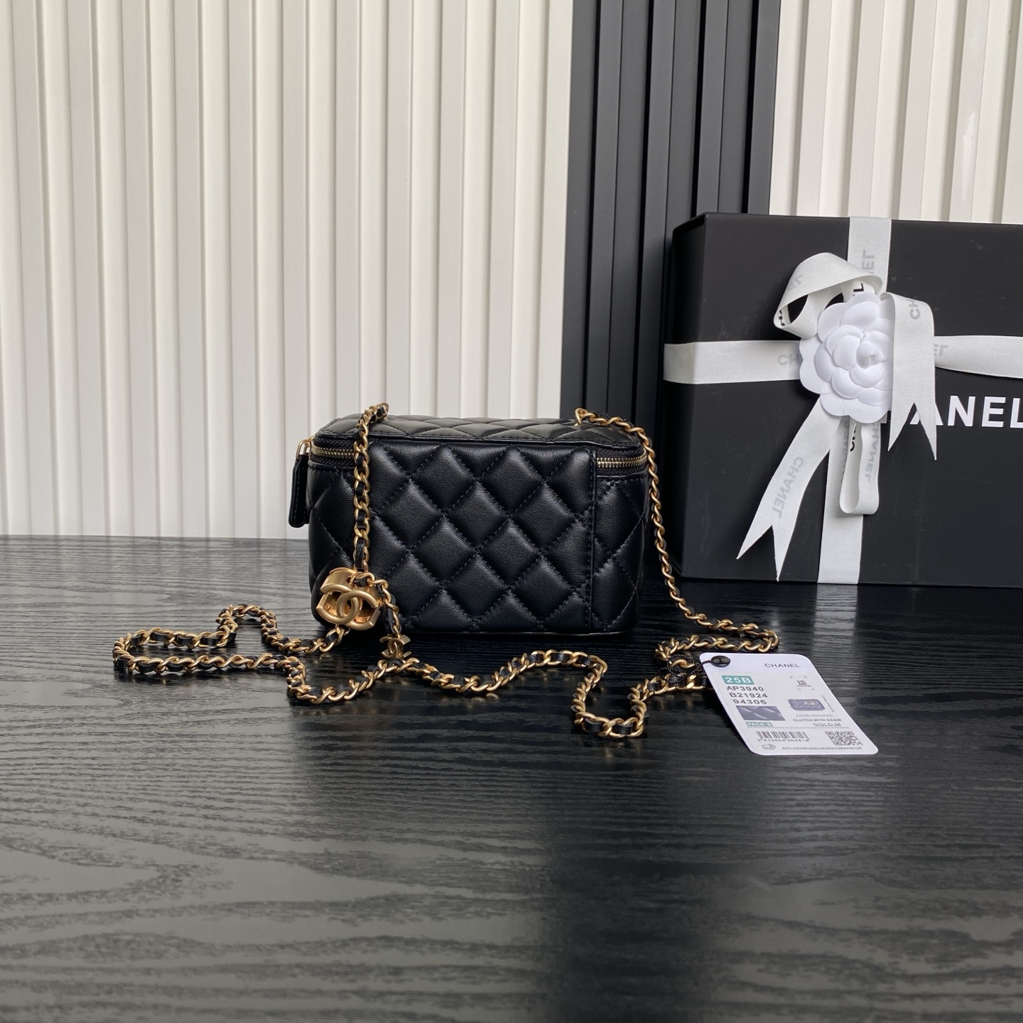 Small Vanity Case with Chain (AP3940) in Black Shiny Lambskin with Gold-Tone Hardware, 25B Fall-Winter Collection