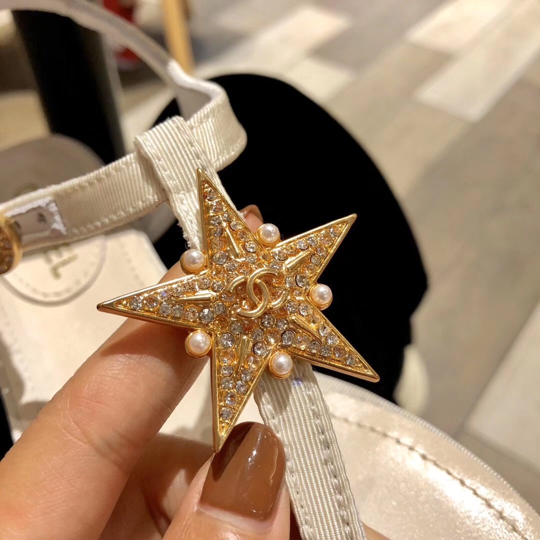 Chanel Crystal Pearl Thongs White Sandals With Gold Star