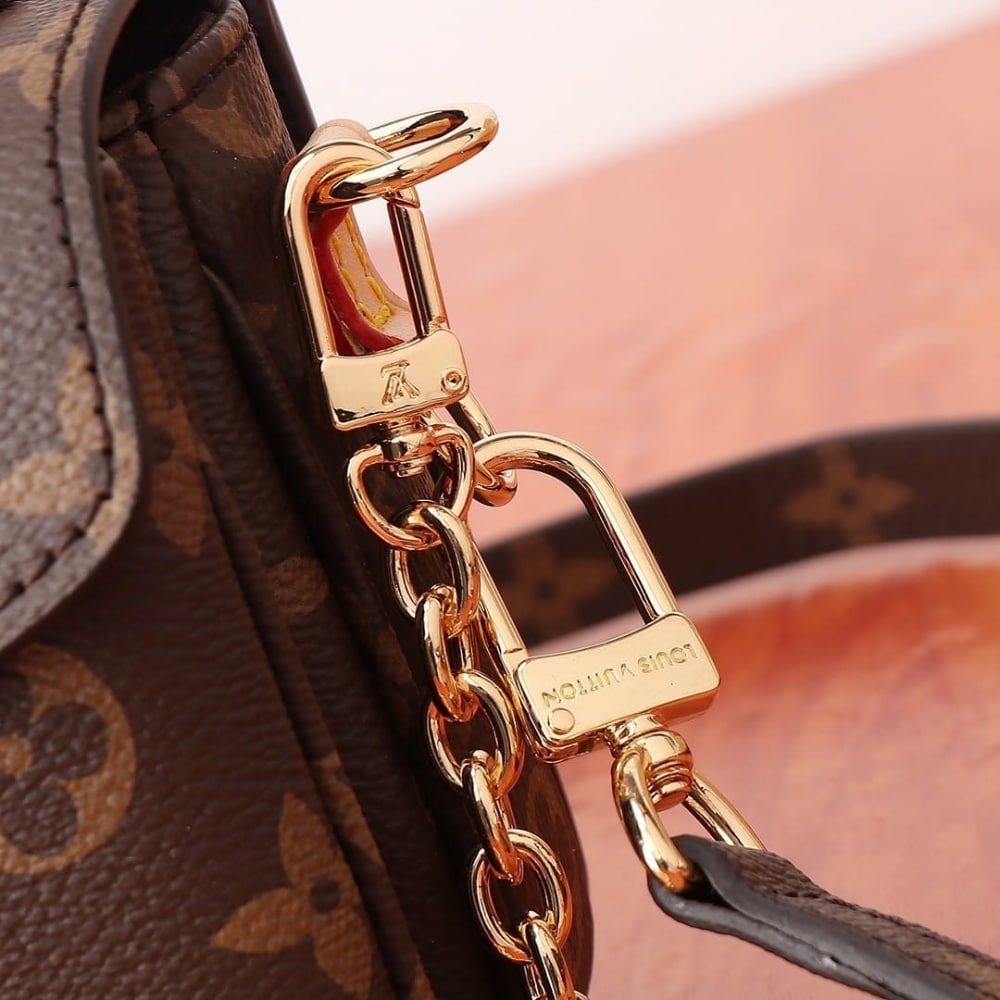Louis Vuitton Pochette Métis East West Monogram Canvas Brown 21Cm M46279