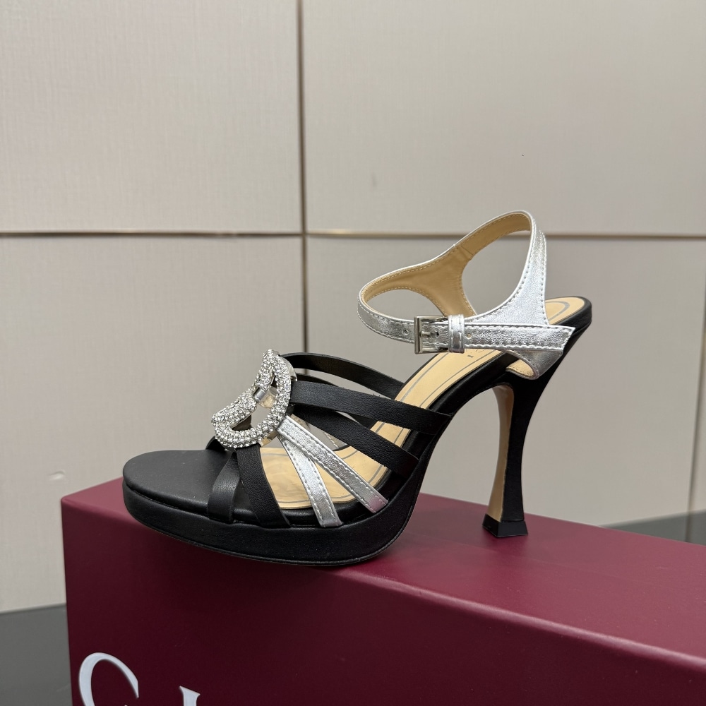 Gucci Women Pump With Crystal Interlocking G Black 852355 Aafsh 8142