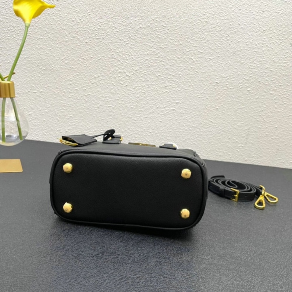Prada Galleria Saffiano Leather Mini Bag Black 20Cm 1Ba906 Nzv F0002 V Eom