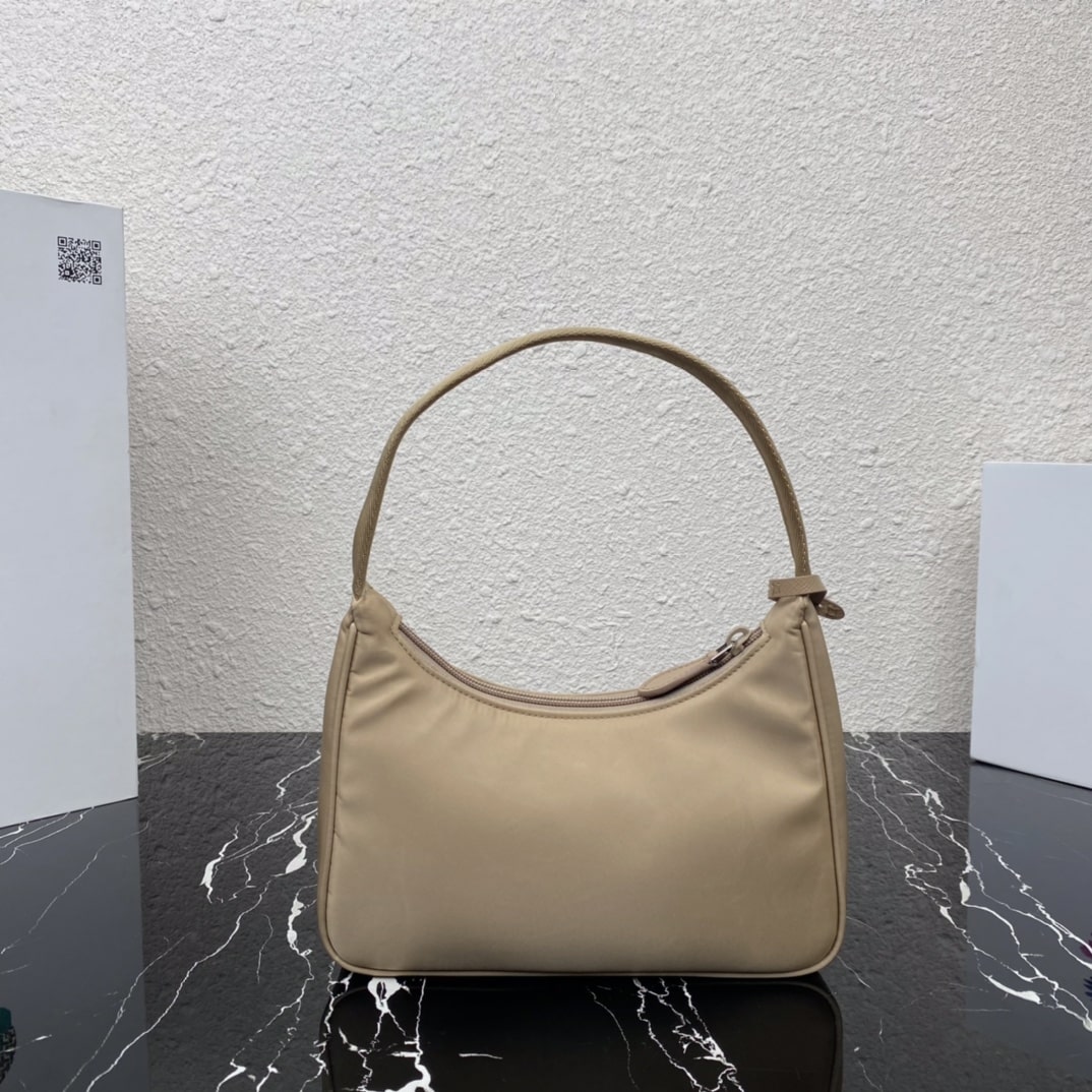 Prada Re-Nylon Re-Edition 2000 Mini-Bag Nude