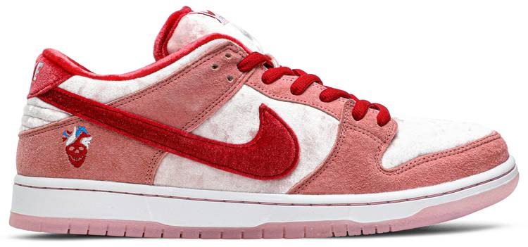 StrangeLove x Dunk Low SB Valentine s Day CT2552-800