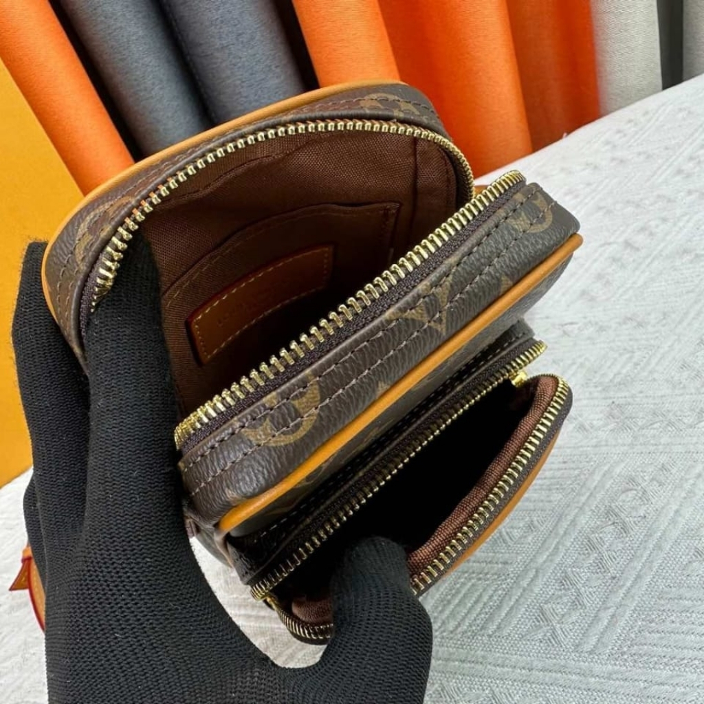 Louis Vuitton Amazon Monogram Brown 20cm M14014