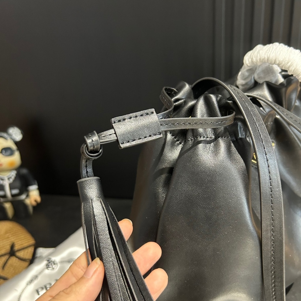 Prada Nappa Leather Shoulder Bag Black 23Cm