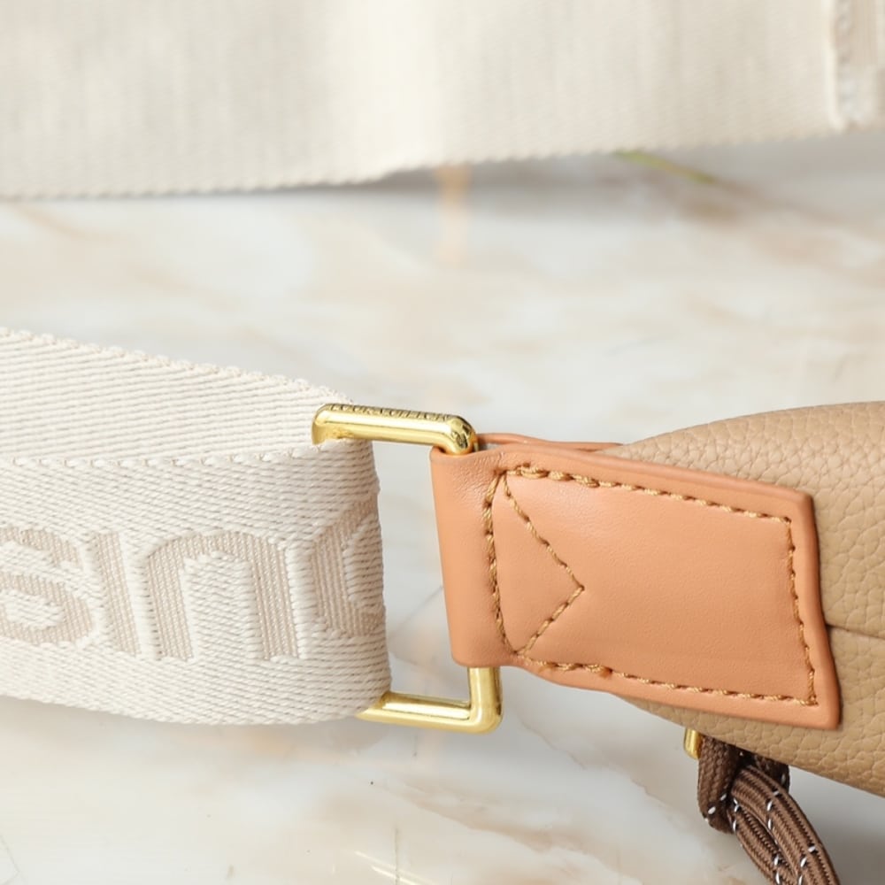 Louis Vuitton Hobo Cargo Beige 31Cm M12697