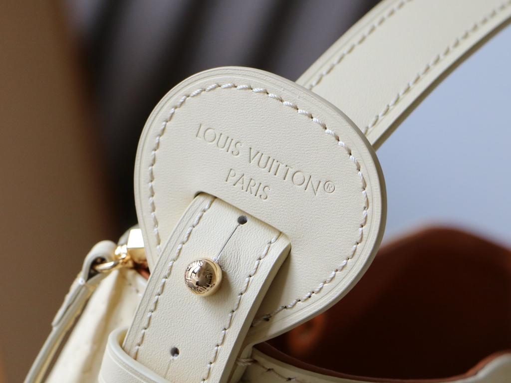 Louis Vuitton All In BB Bag Banane Gold 16cm M29479