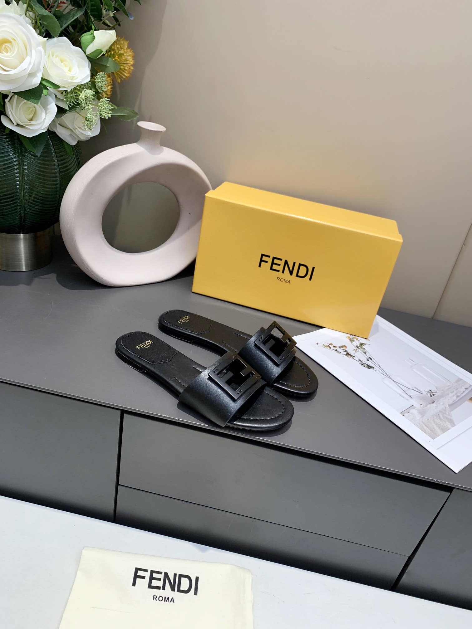 Fendi Signature Leather Sandals Slide Black 0400014271536