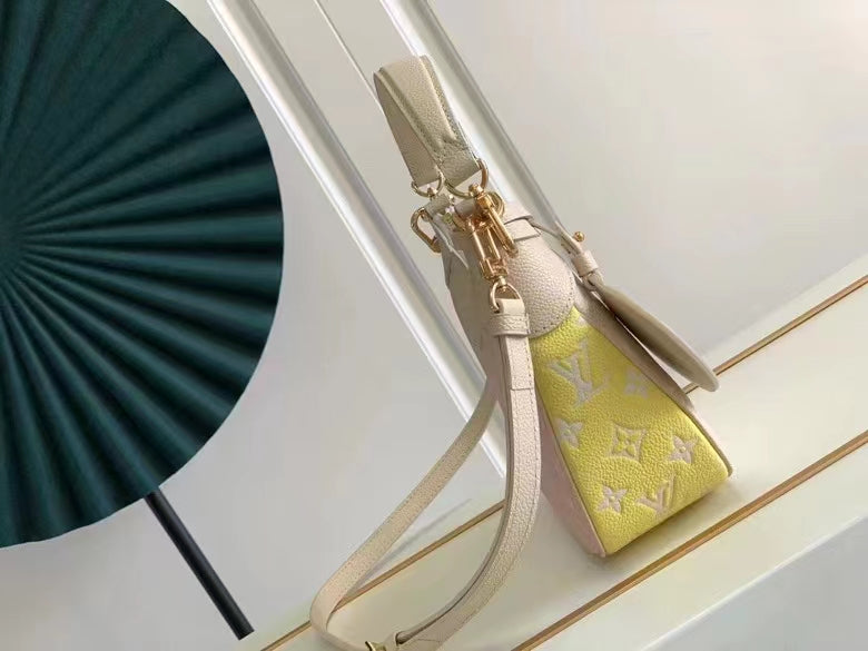 Louis Vuitton Bagatelle 22Cm Pink