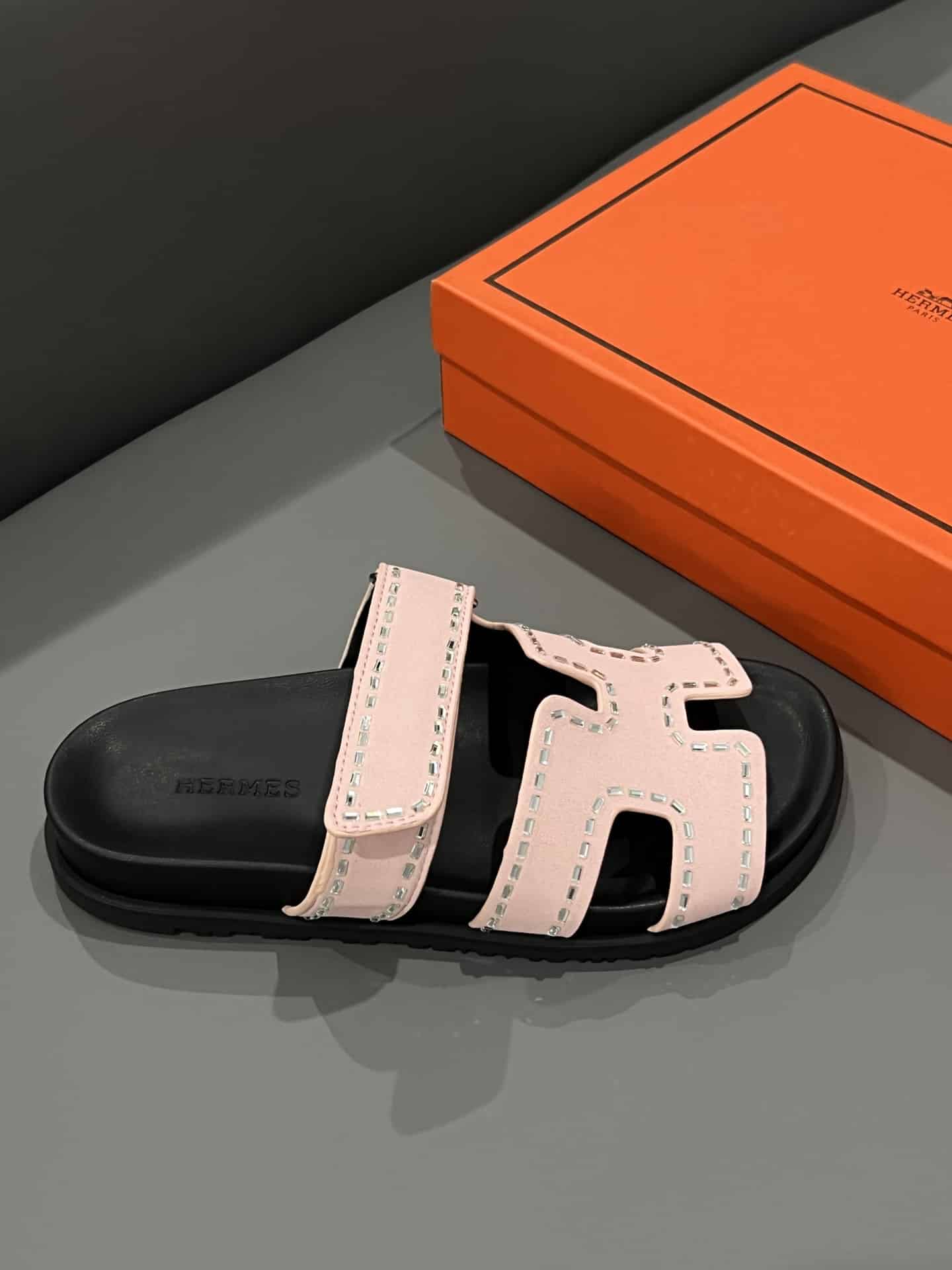 Hermes Chypre Sandal Suede Crystal Pink