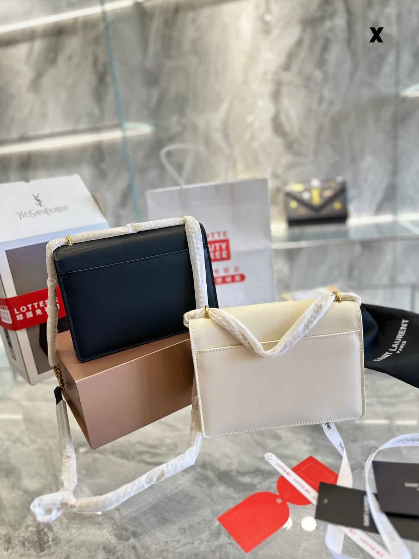Saint Laurent Sunset Chain Bag In Smooth Leather With Sticker Black 22Cm