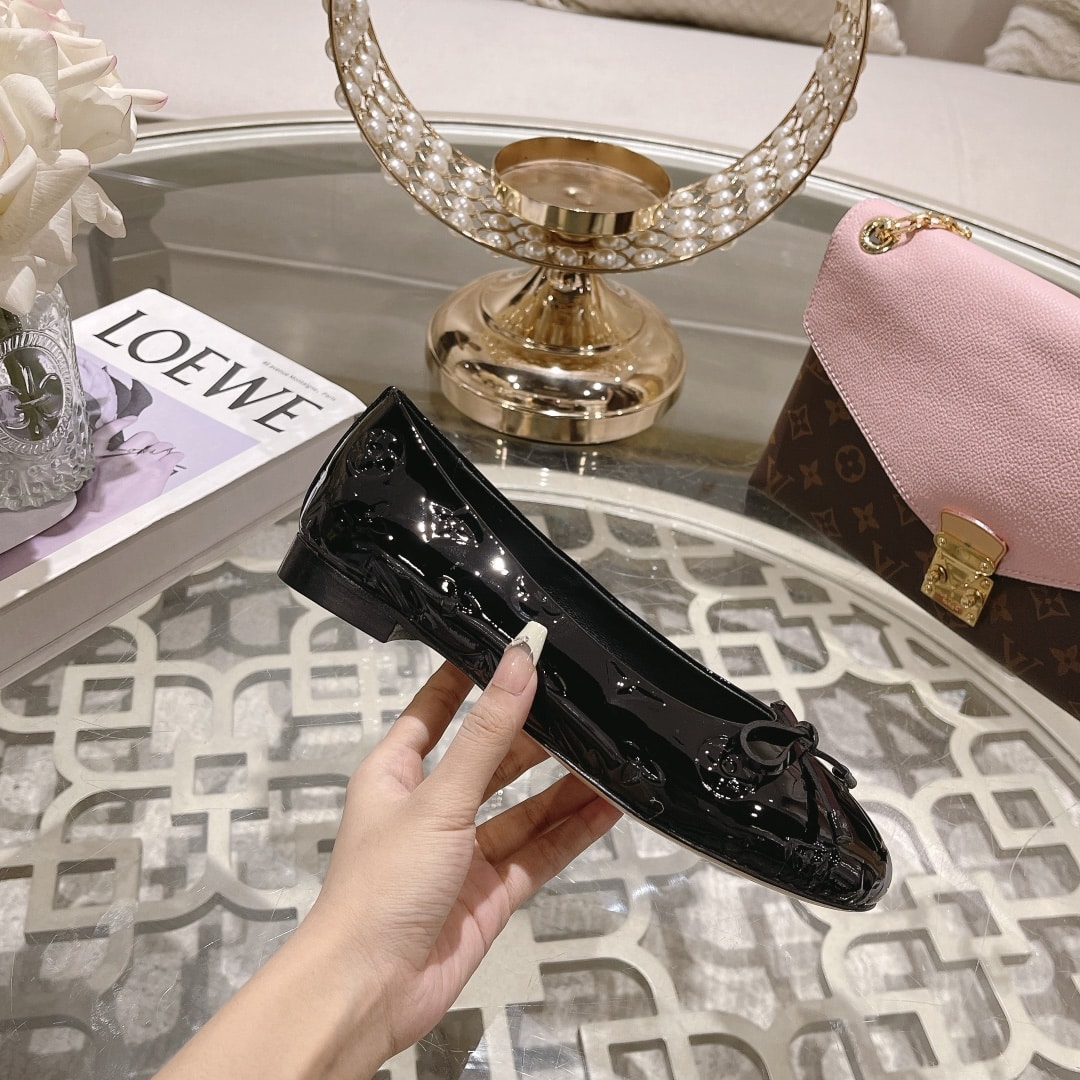 Louis Vuitton Nina Flat Ballerina Black