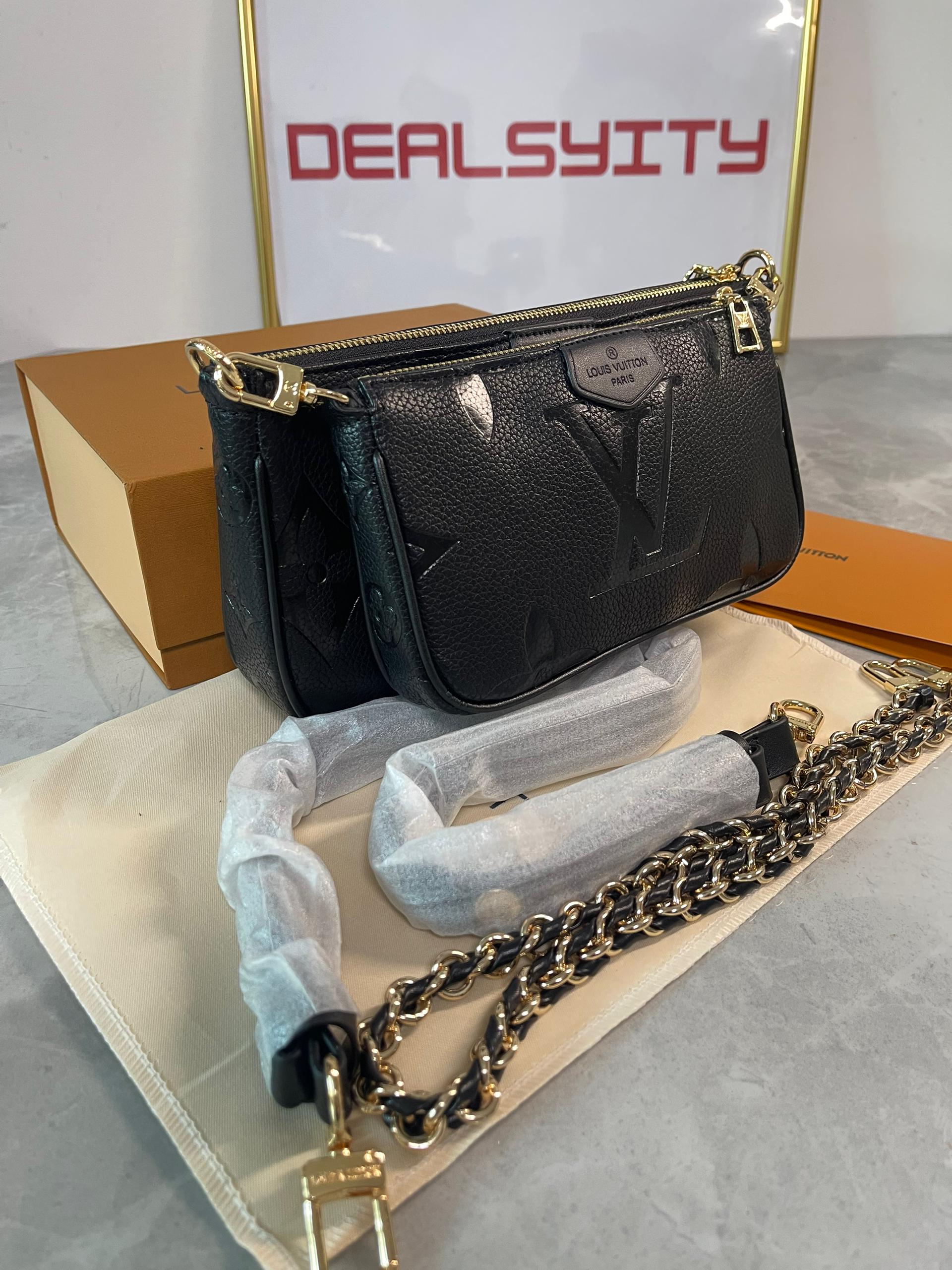Louis Vuitton Multi Pochette Accessoires 25Cm Black Noir