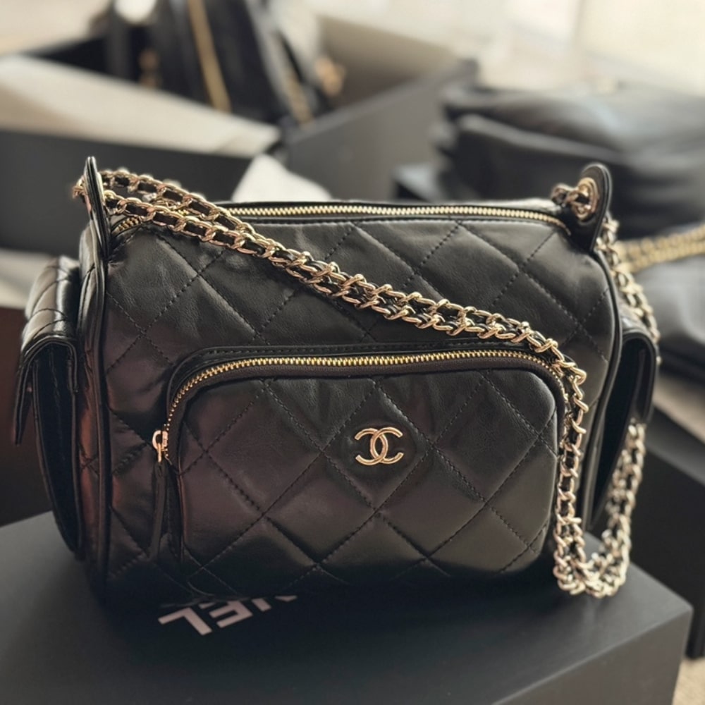 Chanel Small Camera Case Bag Black 23cm As5220 B18234 94305