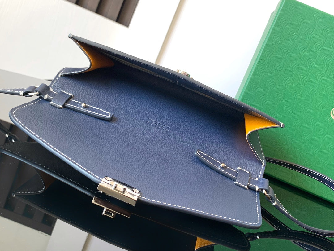 Goyard Chypre Wallet-Pouch 21 Cm Navy Blue Goyardine Canvas And Calfskin